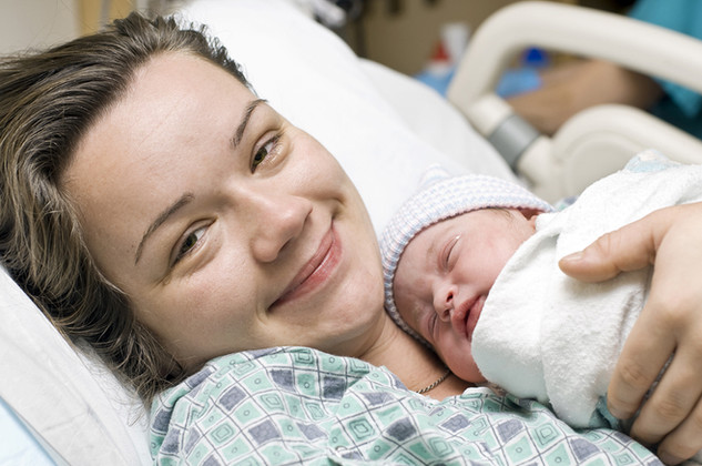 Sara, proud mama of baby Kate