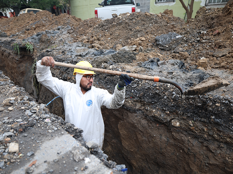 Agua y Drenaje trabaja en la renovación de 900 metros de tubería