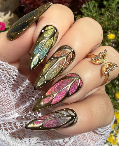 KM-71 天然青瑪瑙カメオルース Blossom Breeze- Rainbow Cat Eye Gel Polish | Sundara Nails