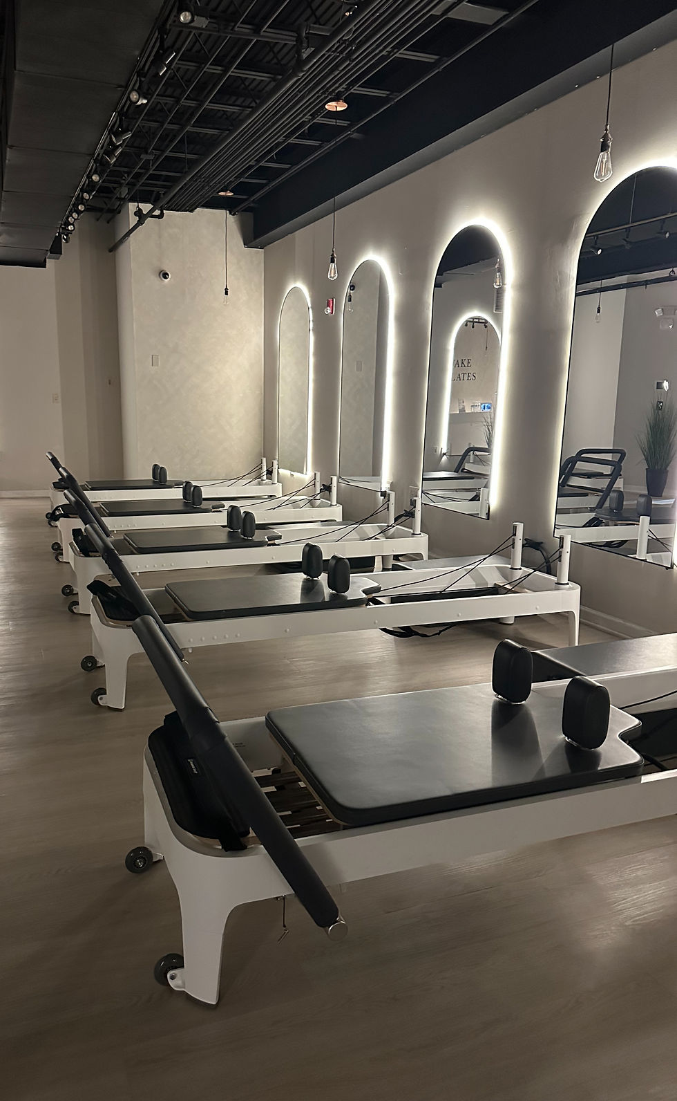 Honey and Oliver: Glisten and Flow Event