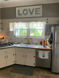 Kitchen Before 4/4