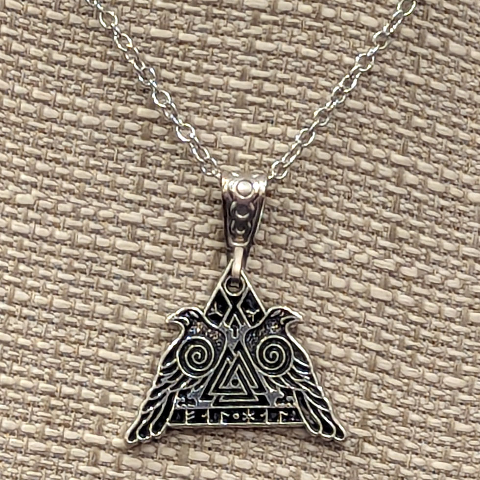 Miniatura: Nordic Raven Triangle Necklace