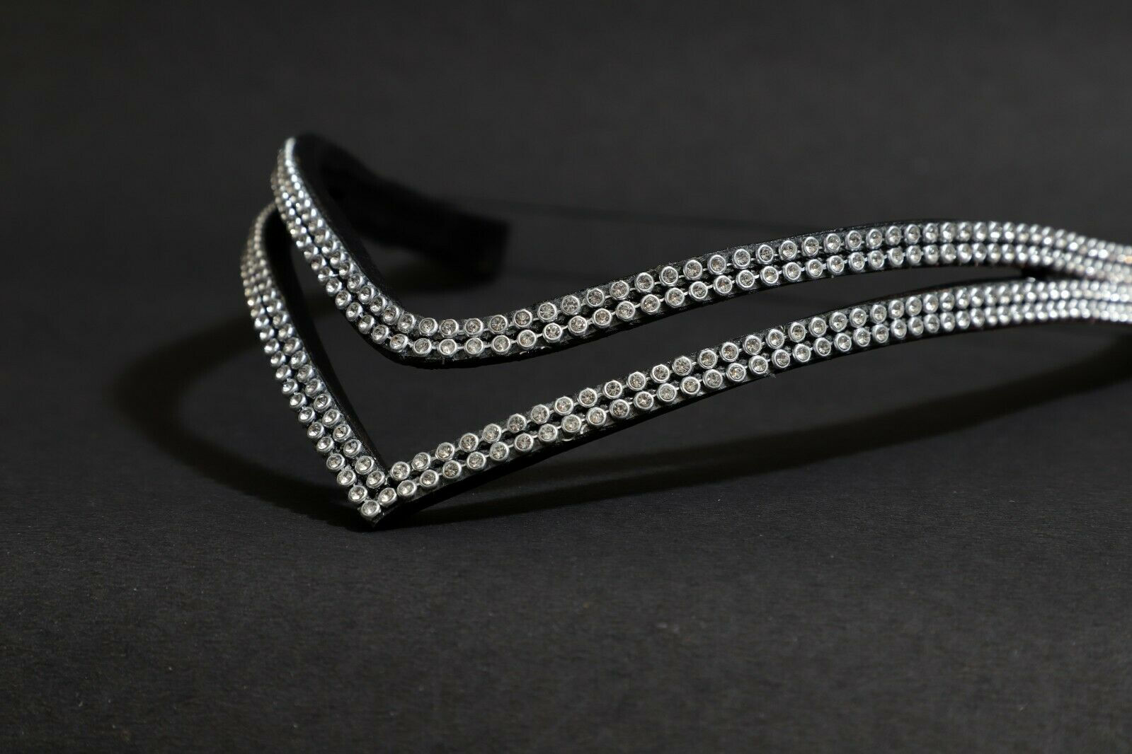 BLING DIAMANTE SPARKLY DOUBLE ROW WHITE CRYSTAL, BLACK LEATHER V SHAPE BROWBAND