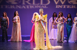 Lady Queen - Megha Soin - Mrs India