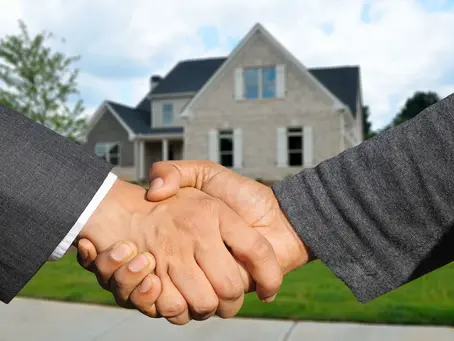 The Function of a Real Estate Lawyer in Property Transactions
