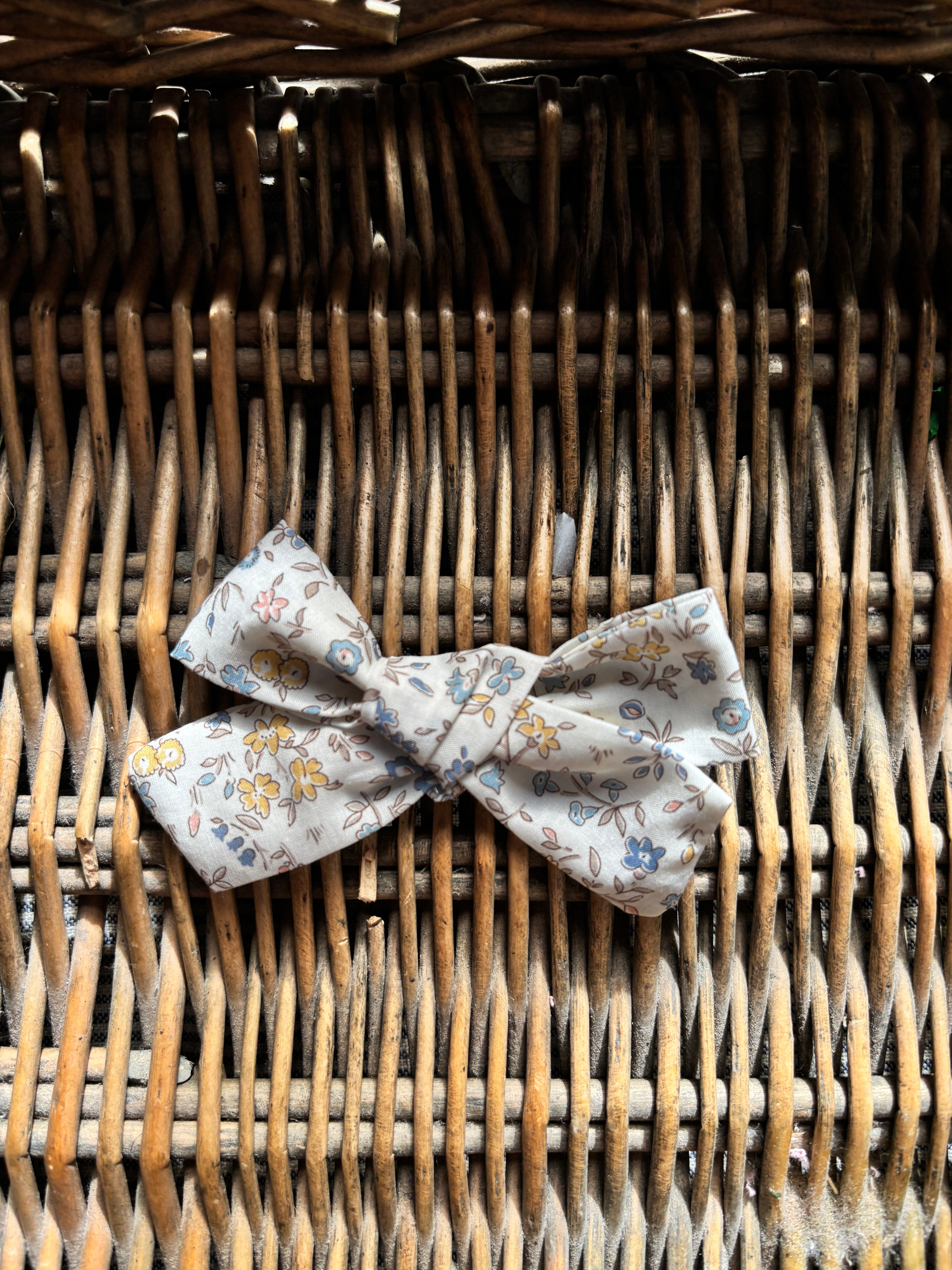 Meadow hair bow