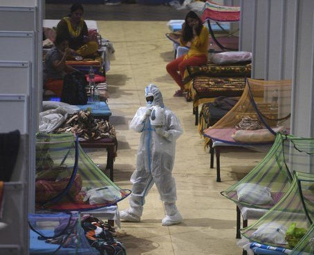 Epidemia de fungo negro ligada à covid-19 é registrada na Índia