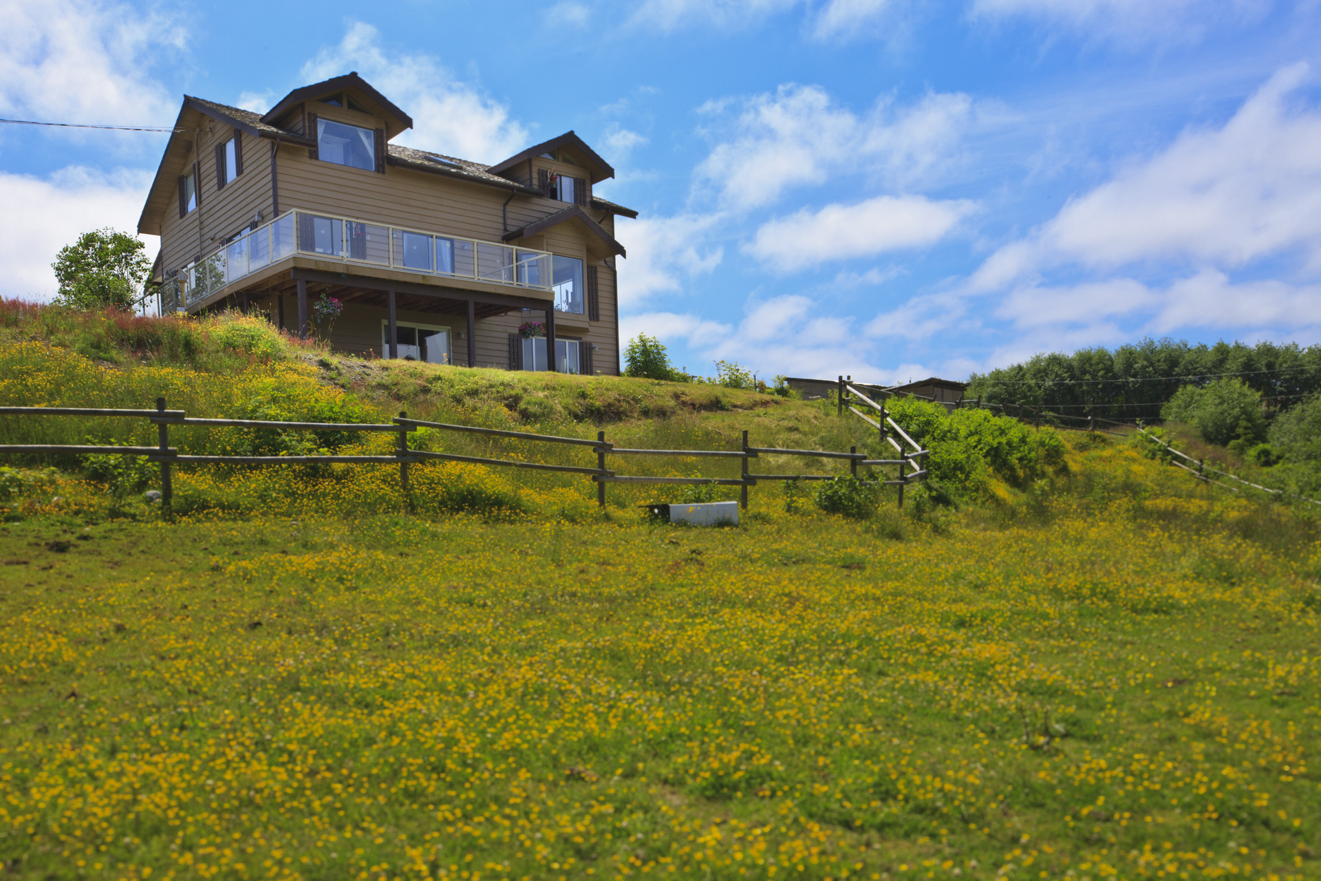 The Artists Point B&B - Bed, Breakfast & Photo Tours Port McNeill