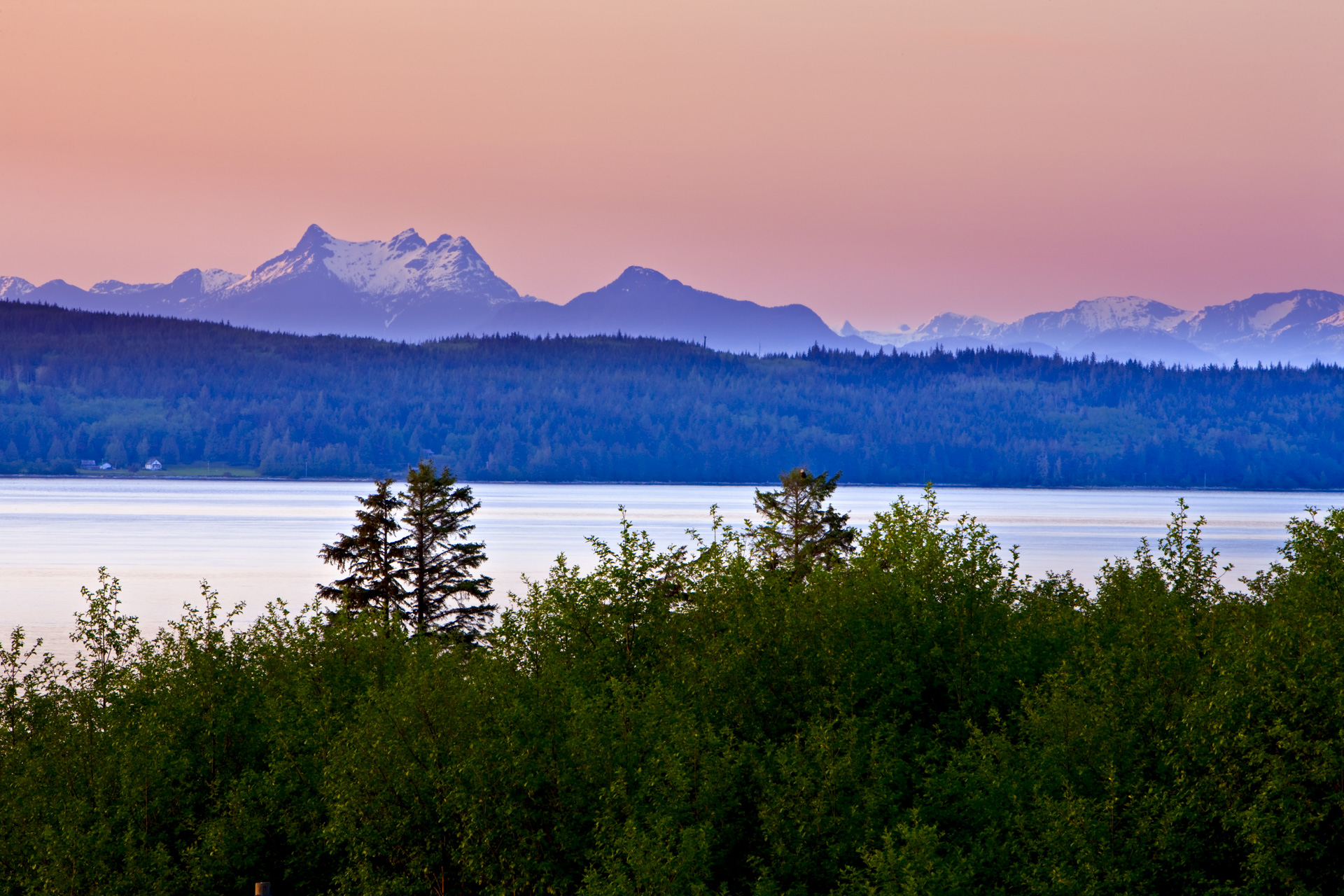 The Artists Point B&B - Bed, Breakfast & Photo Tours Port McNeill