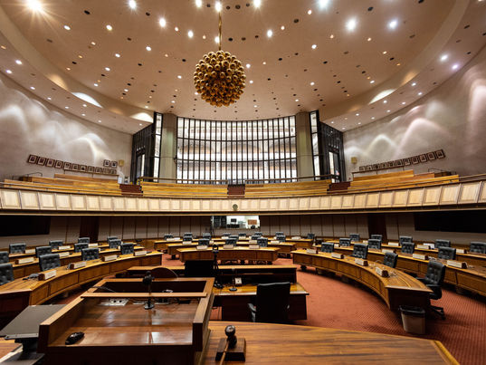 HOUSE NATIVE HAWAIIAN CAUCUS MEETS WITH GOVERNOR GREEN TO DISCUSS MILITARY LEASE NEGOTIATIONS