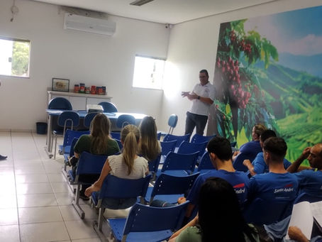 Trabalhadores da Santo André Alimentos debatem convenção coletiva em Itapetininga