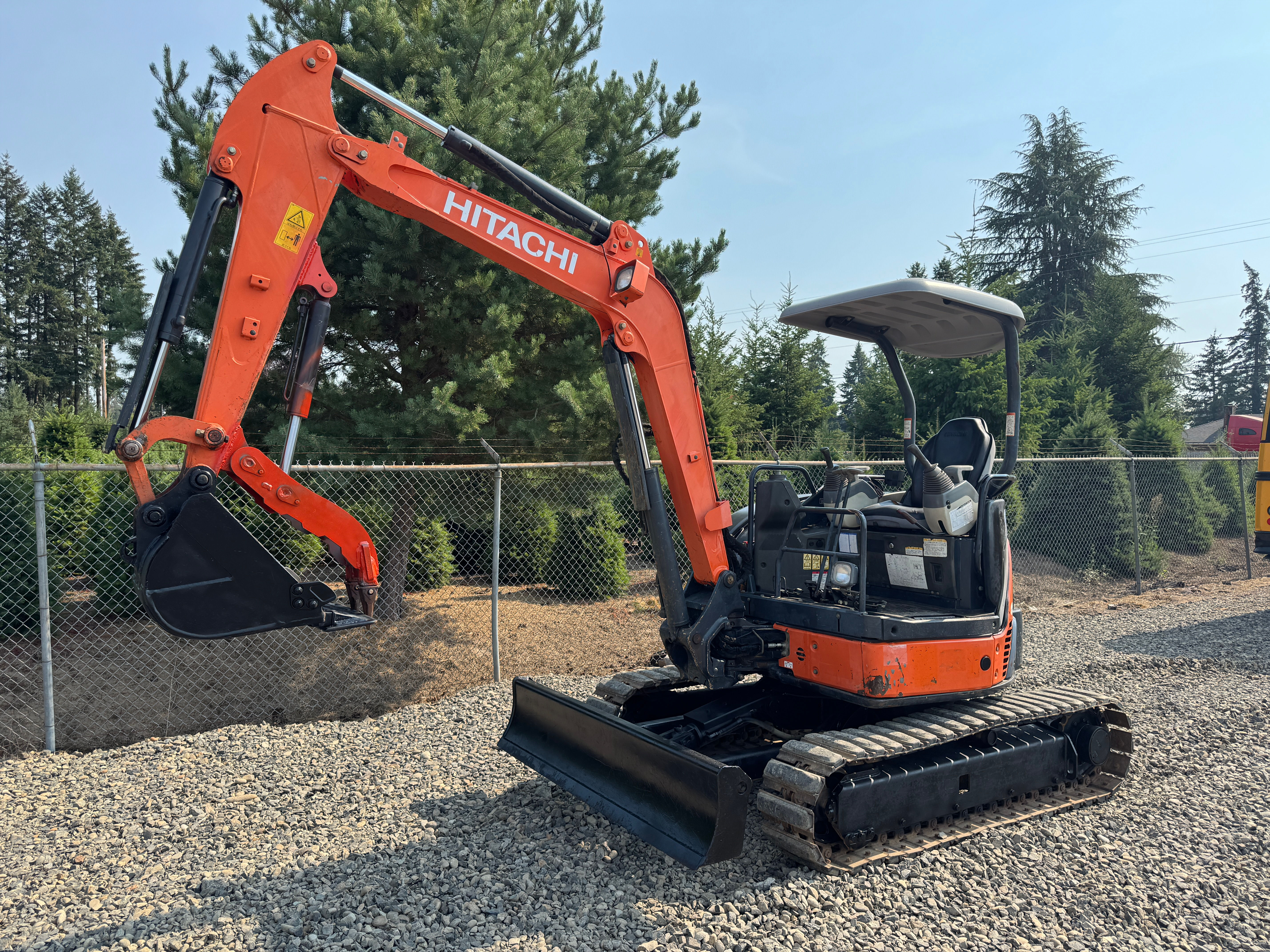2012 Hitachi ZX35 Excavator - 8K LB - Hydraulic Thumb
