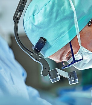 Surgical Loupes_edited_edited.jpg