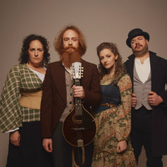 New York Folk Band The Booklights Announce Debut EP 'Into a Ball'; Release Lead Single