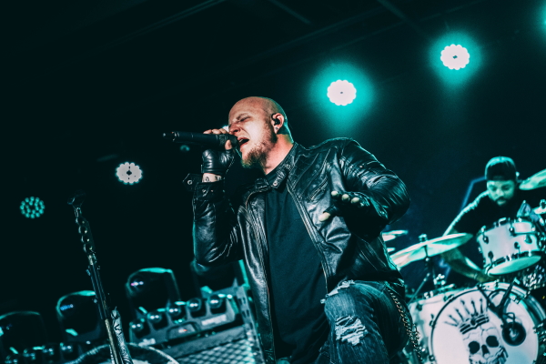 Alt. metal/hard rock band SAUL rocking the TAK Music Venue and treating the Fargo audience to all their hit songs.