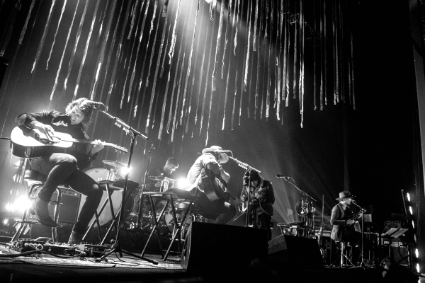 NEEDTOBREATHE beginning their tour, performing at Winnipeg's Burton Cummings Theatre.