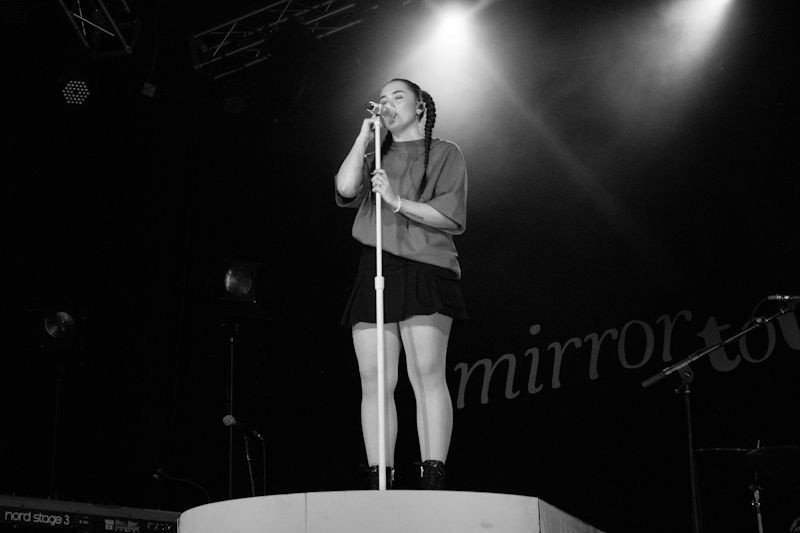Lauren Spencer Smith performing at the Santa Ana Observatory on her Mirror Tour on August 11, 2023.