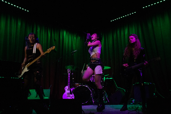 AZRA performing her at her EP release at The Hotel Cafe in Los Angeles on July 28, 2023.