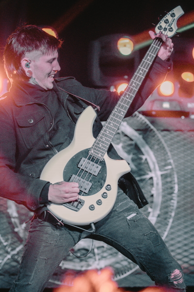 Alt. metal/hard rock band SAUL rocking the TAK Music Venue and treating the Fargo audience to all their hit songs.