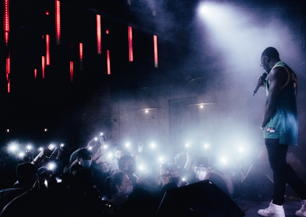 Myazwe performing at the Exchange Event Centre in Winnipeg, Manitoba.