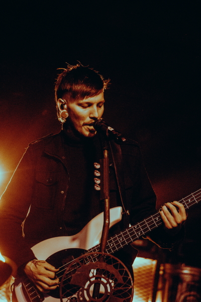 Alt. metal/hard rock band SAUL rocking the TAK Music Venue and treating the Fargo audience to all their hit songs.