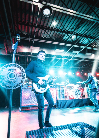 Alt. metal/hard rock band SAUL rocking the TAK Music Venue and treating the Fargo audience to all their hit songs.