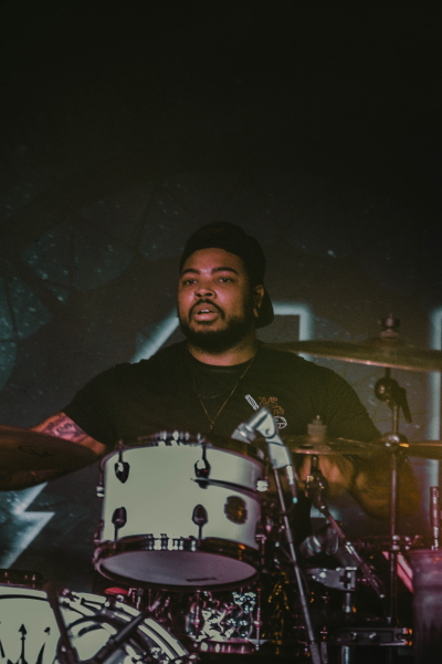 Alt. metal/hard rock band SAUL rocking the TAK Music Venue and treating the Fargo audience to all their hit songs.