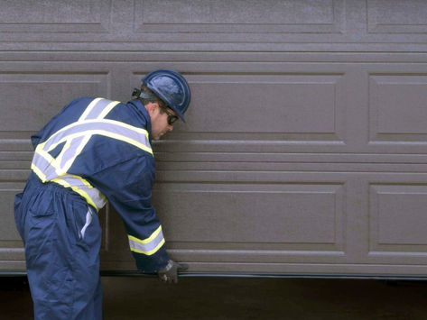 3 Essential Musts For Garage Door Repairs