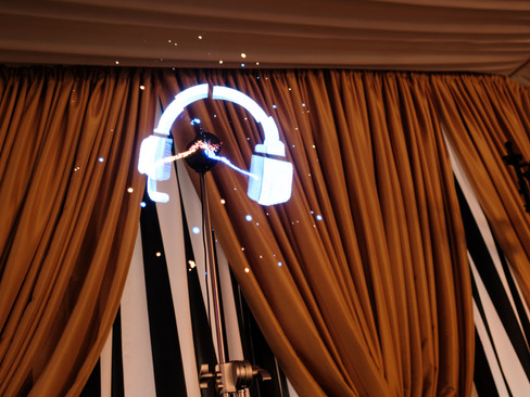 3D fan in motion displaying a headset