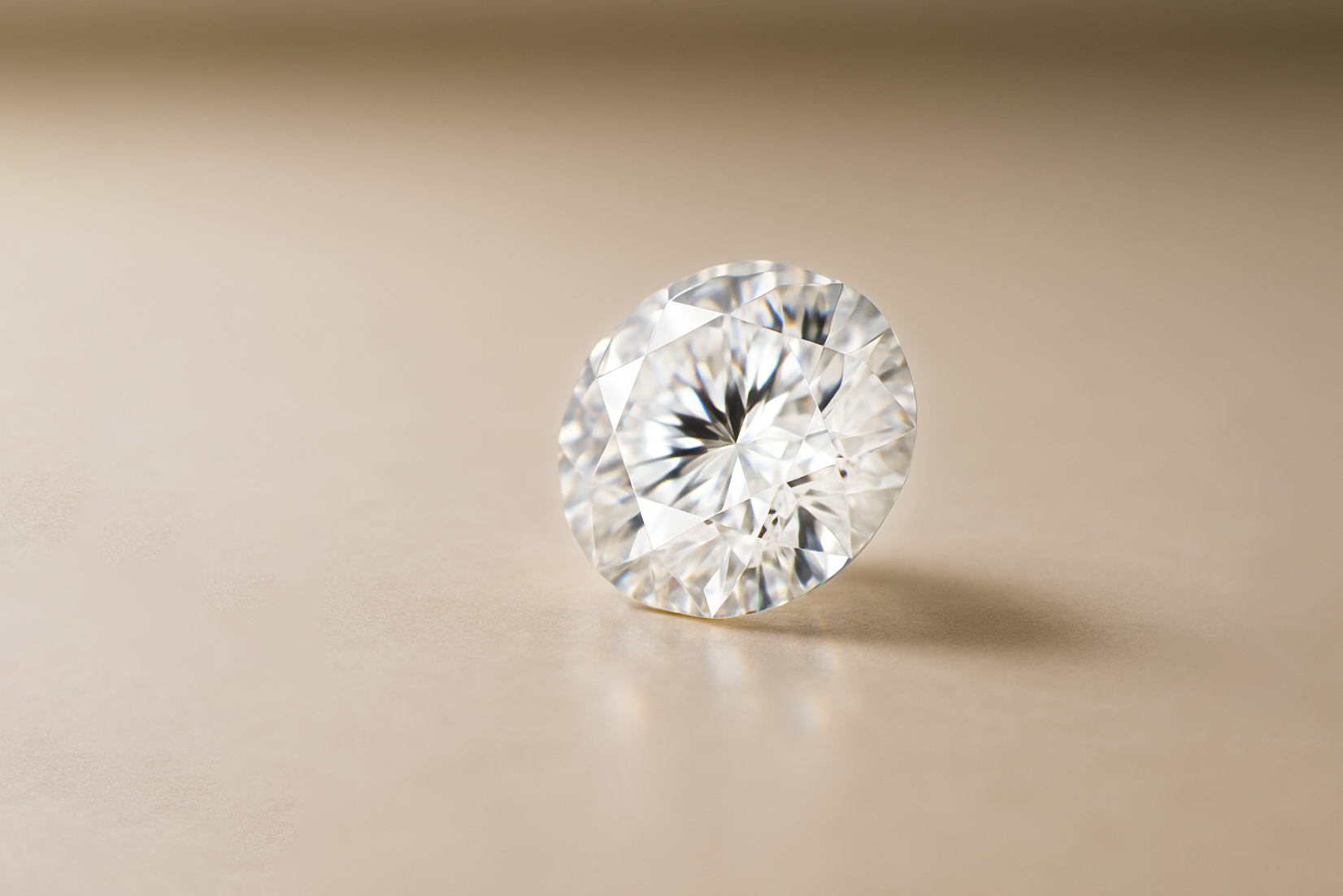 Loose round brilliant cut diamond