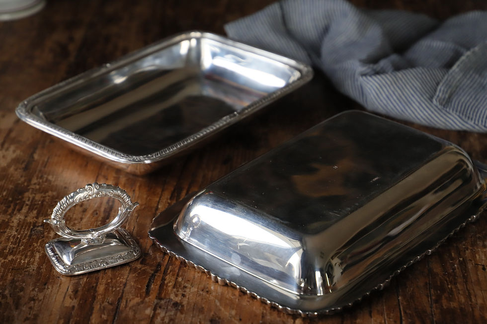 Thumbnail: An English silver-plated metal vegetable dish