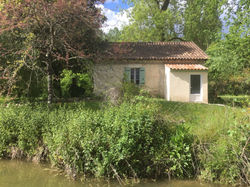 side view with laundry room