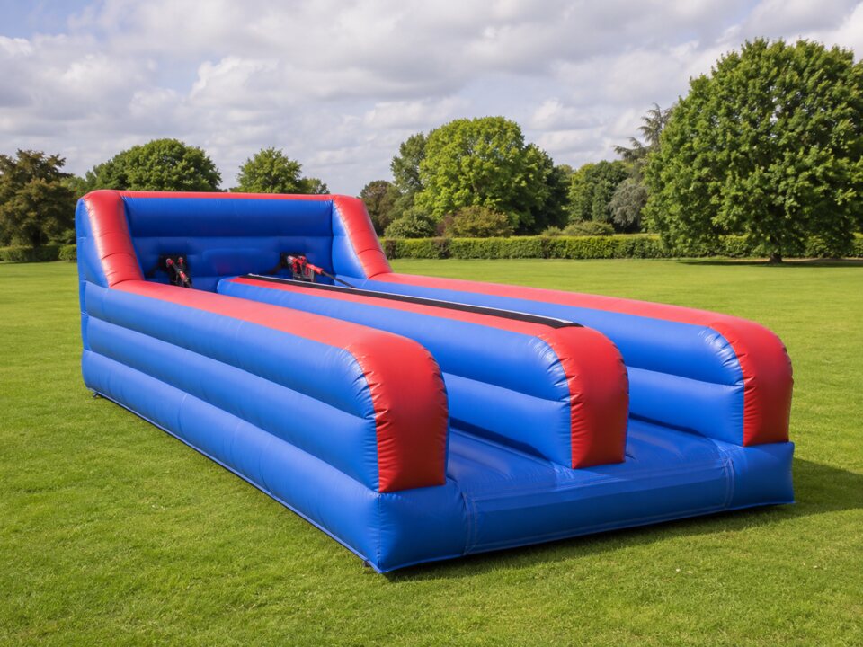 Inflatable bungee run
