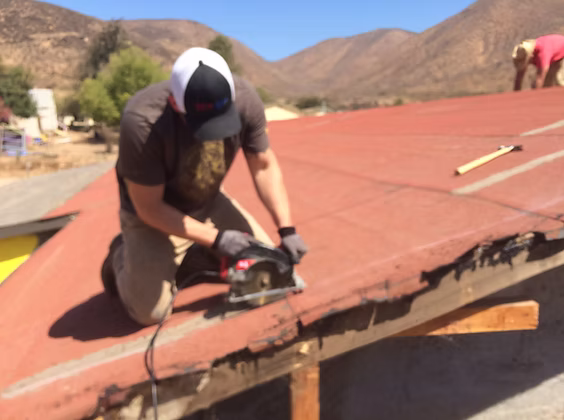 Fixing Faulty Construction: Safety and Stability for Pequeños Gigantes