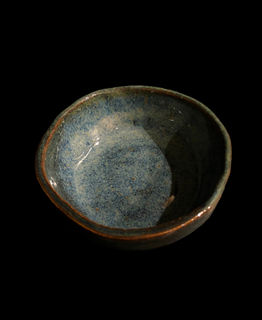 Angela Gonzalez, artbygonzalez, art, tech, technology, sustainability, contemporary art, ceramics, bowl, plate, tableware, tray, spoon, vase, clay, brownstone, glaze, glazed ceramics, ceramic home decor, stoneware, ceramic vessel, saucers, rakú, loafer, pottery, handmade, hand-building, pinching built, slab built, pots, ceramics, artisan pottery, contemporary ceramics, ceramic sculptures, one-of-a-kind ceramics, ceramic art gifts, local ceramics, minimalist pottery, interior design