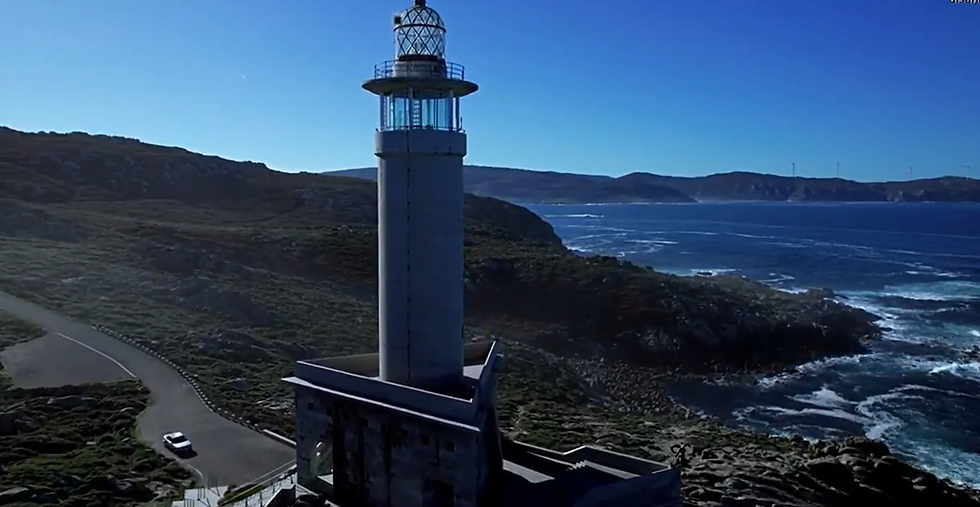 Punta Nariga Desde el Aire _ El Faro Más Sorprendente de Galicia - YouTube y 5 páginas más