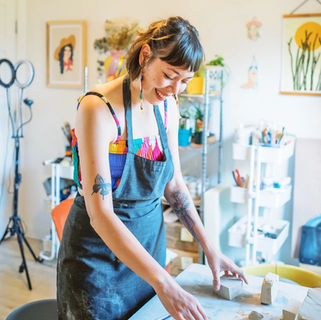 Un Día a la Vez: The Colorful Journey of Abril Robbins and Freewheelin’ Goods