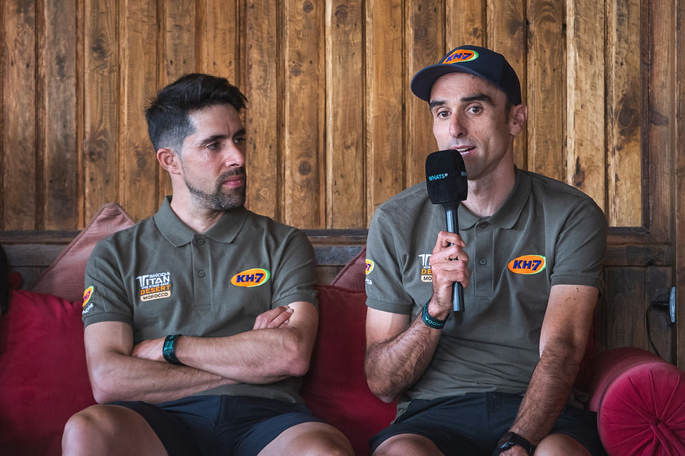 Jonatan Castroviejo y Luis Angel Maté en la rueda de prensa previa al inicio de la prueba. @aitzolbilbao