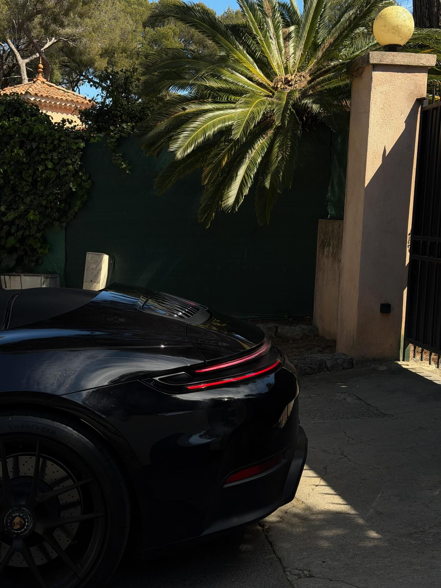 4K Luxury Media Pack: 4,000 4K Rich Lifestyle Clips & Images