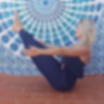 Navasana - pozice lodky