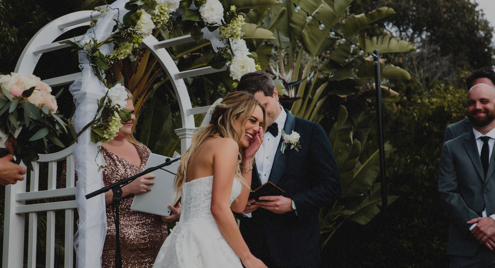 Fine art wedding photography

Documentary wedding videography

Candid wedding photographer

Cinematic wedding films

Destination wedding photographer

Elopement videography packages

Engagement photo sessions

Bridal portrait photography