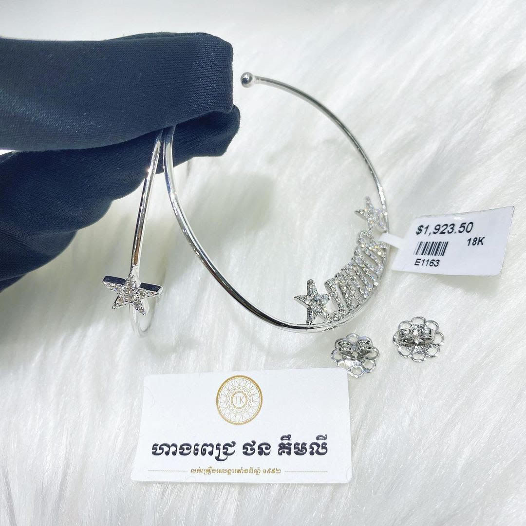 Silver Earring with Hoops Diamonds