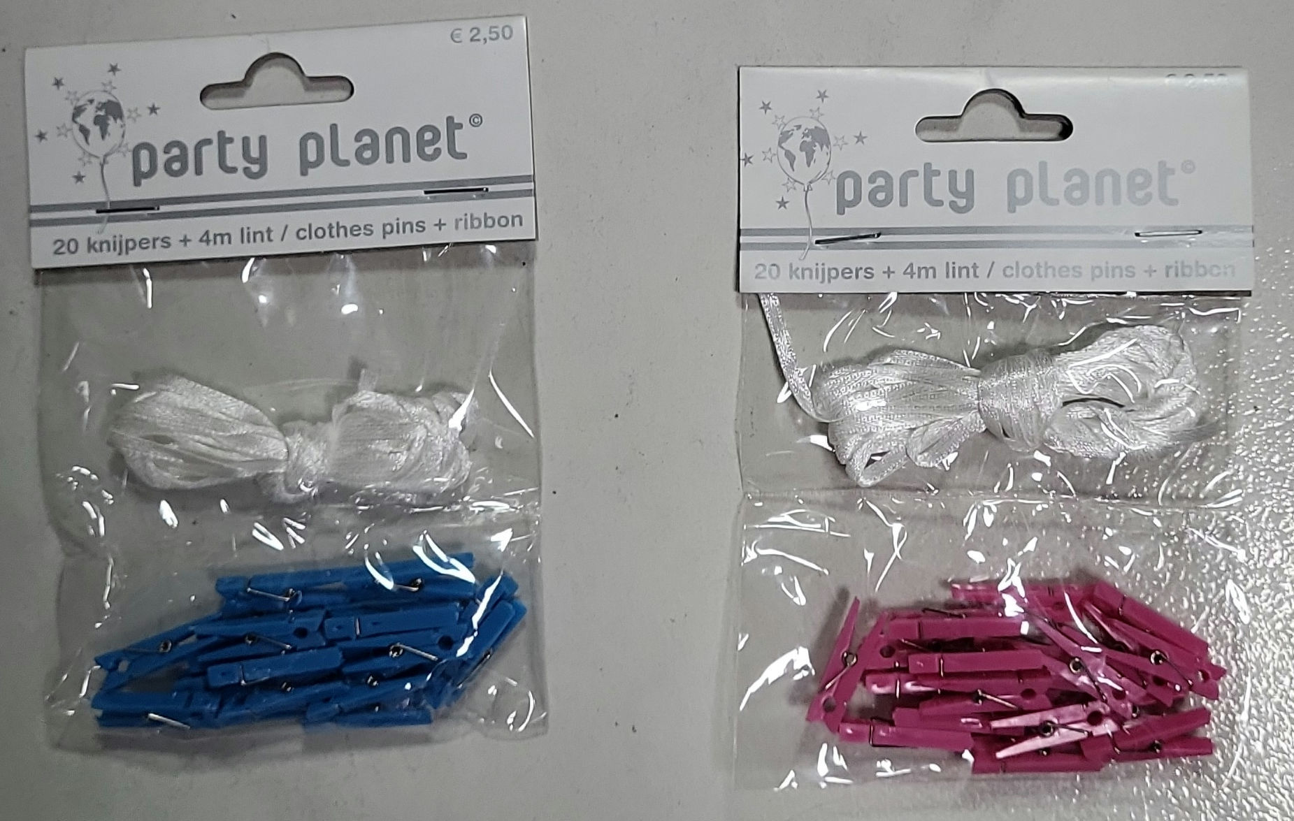 Pegs 3 cm long, pink / blue approx 20pcs/ 1pkt includes white ribbon 4m
