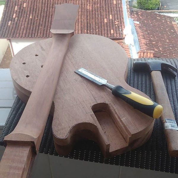 Trabalho delicado para instalação.do bra