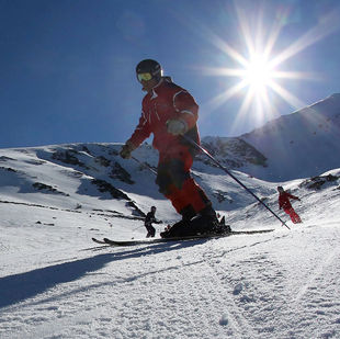 Los 10 forfaits imprescindibles para esquiar en las 38 estaciones del Pirineo francés