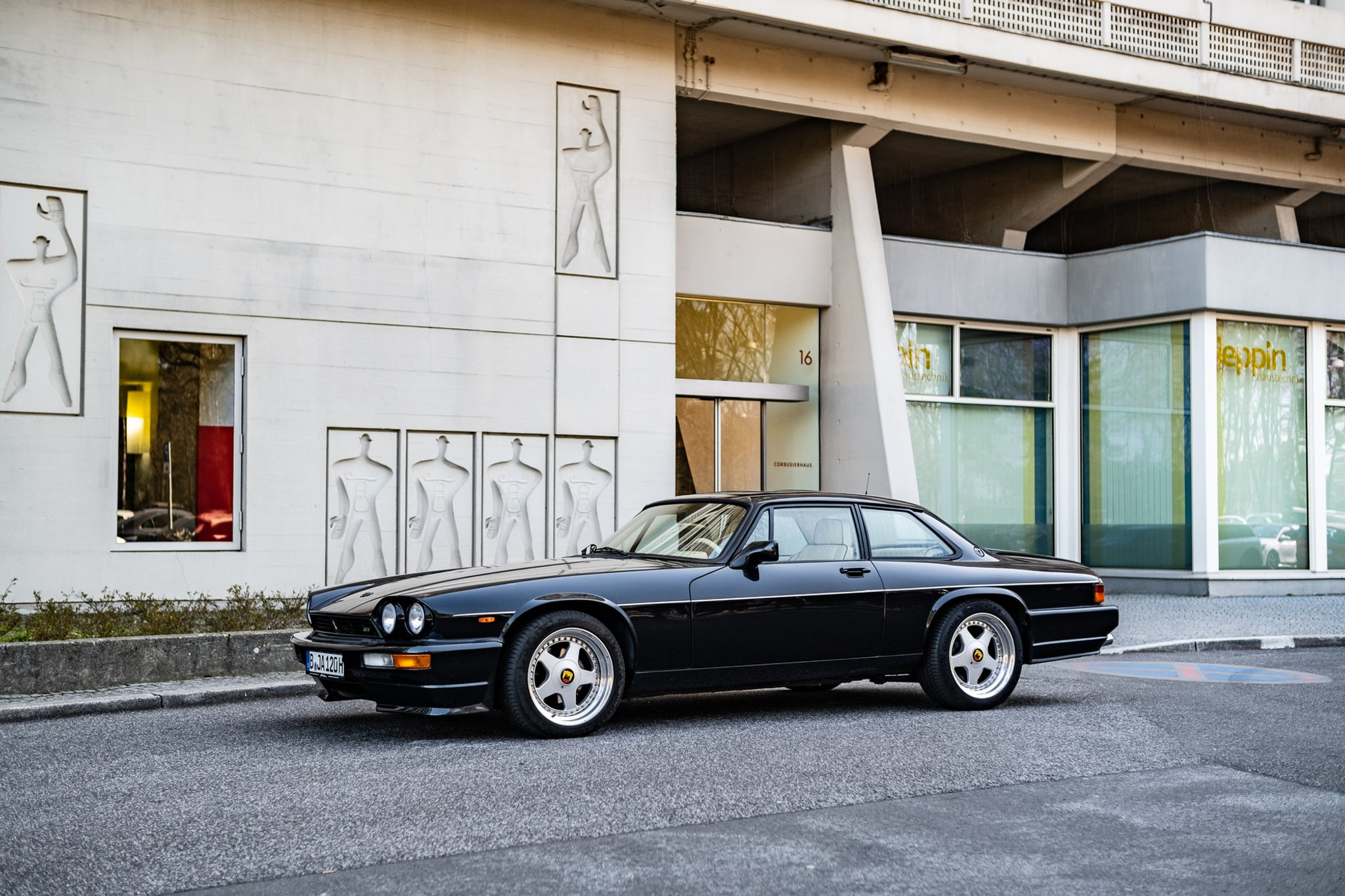Jaguar XJ Arden