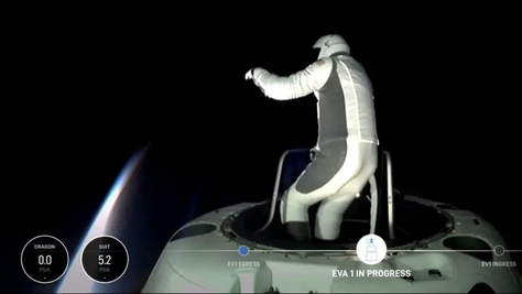 Рассвет новой эры. SpaceX Илона Маска вывела первое частное лицо в открытый космос