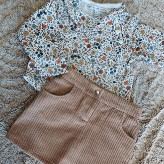 Jupe simple avec poches cavalières