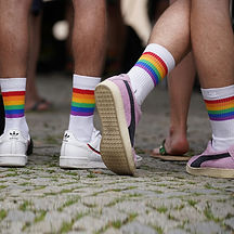 Queer Connecting_edited.jpg