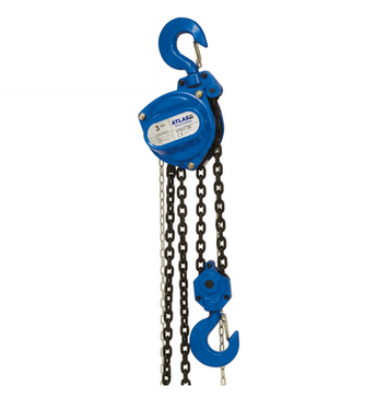 Atlas ATSOC 35 yük emniyetli caraskal, 3 ton (3000 kg) yükü 5 metre yüksekliğe az kas gücü ile güvenli ve kontrollü şekilde kaldırmak için tasarlanmış profesyonel manuel vinç modelidir. Uzun operatör zinciri ve kompakt tasarımı sayesinde yüksek tavanlı kapalı alanlarda optimal kullanım sağlar. Kapalı metal gövdesi kasnağı koruyarak düşük dirençli ve verimli çalışma sunar. Emniyet mandalı sistemi yükün yanlışlıkla düşmesini engeller. Dayanıklı metal alaşımlı balata ve çift emniyet sistemi sayesinde maksimum güvenlik ve uzun ömürlü performans sağlar.